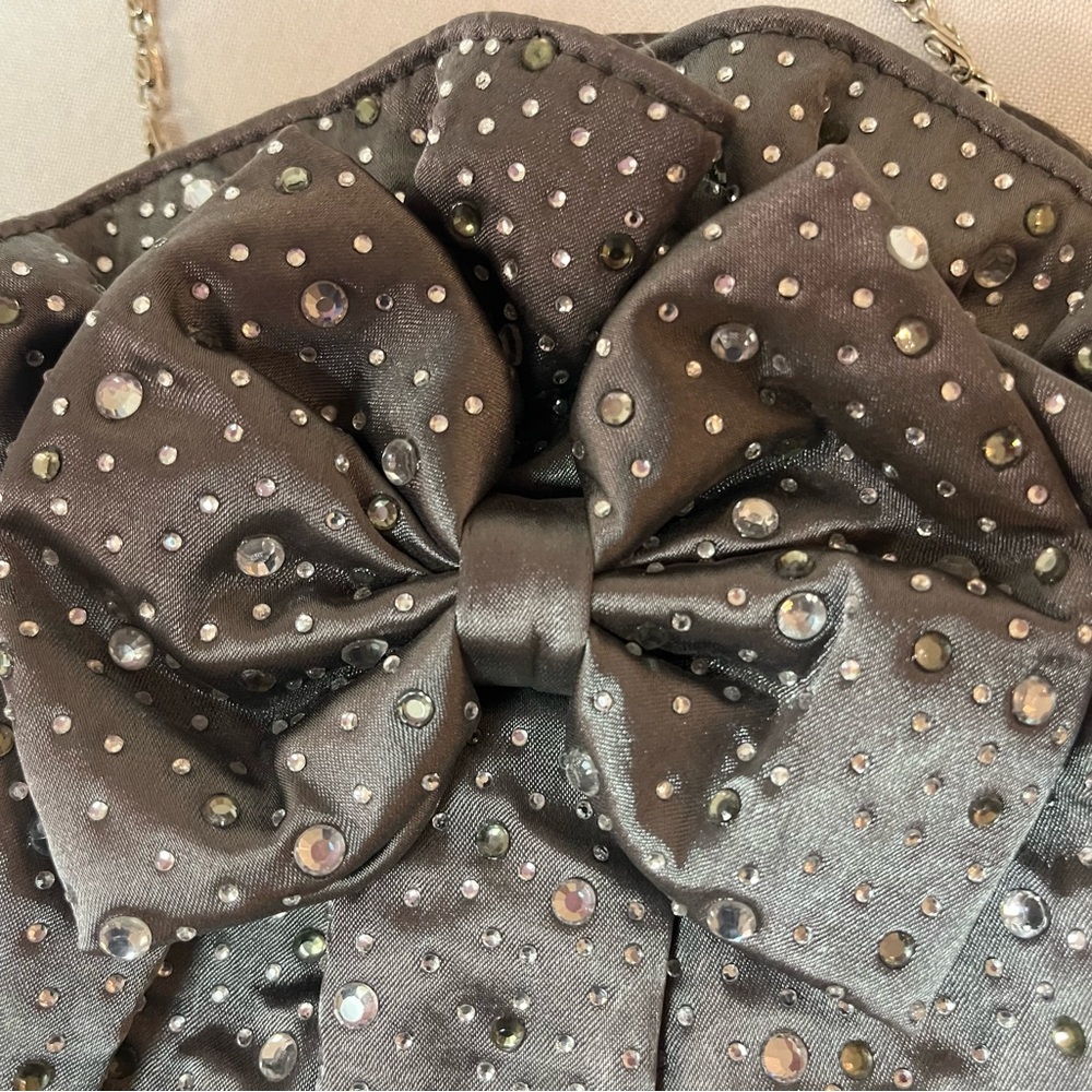 2/$20 - Sparkly Grey Satin Clutch with Rhinestones & A Bow,removable chain, prom - Picture 9 of 11